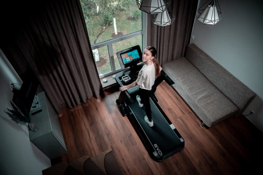 EV-HT-350-TFT-Evolve-Home-Treadmill-with-TFT-Console (5)